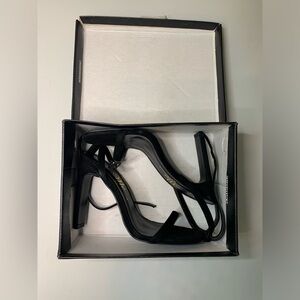Size 6.5 Fashion Nova 4 inch Heels